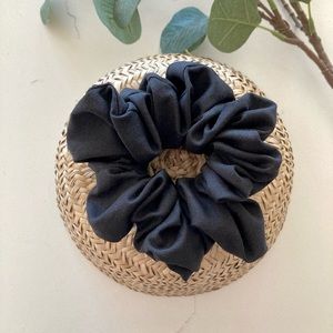 🔷Handmade scrunchie🔷
